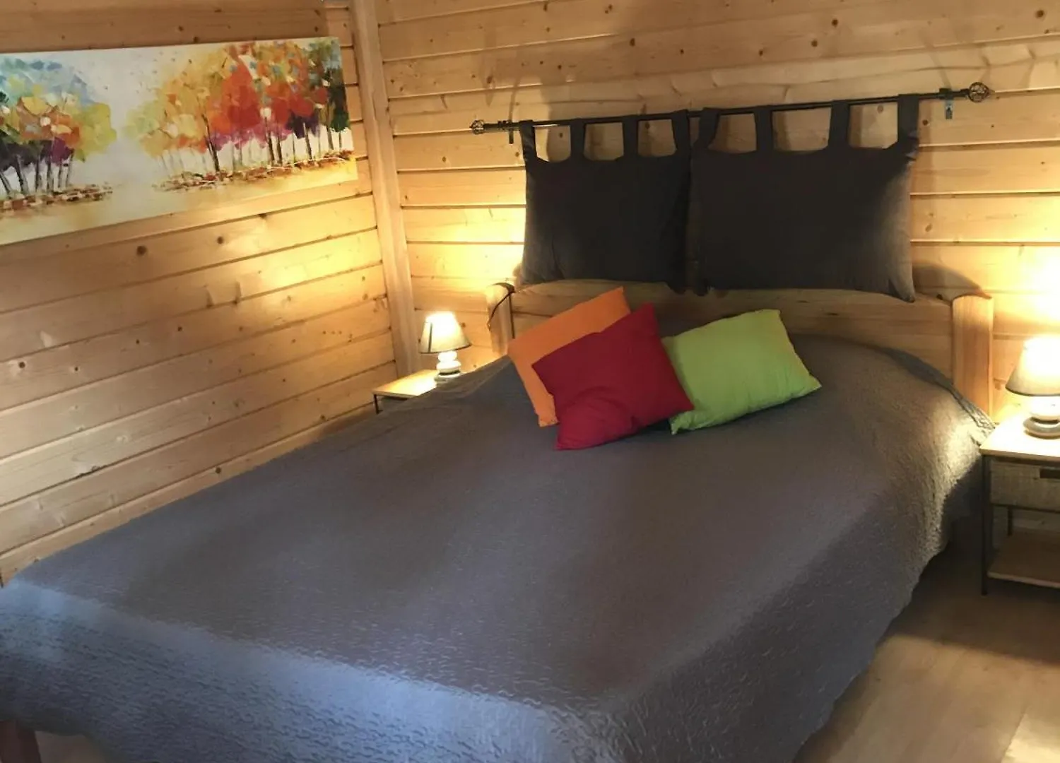 Bed and Breakfast Mas De La Pinede Ex-Les Arbousiers Bollène Frühstückspension