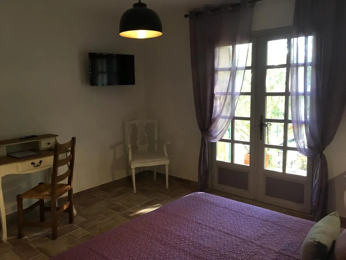Mas De La Pinede Ex-Les Arbousiers Bed & Breakfast Bollene 0*,  France